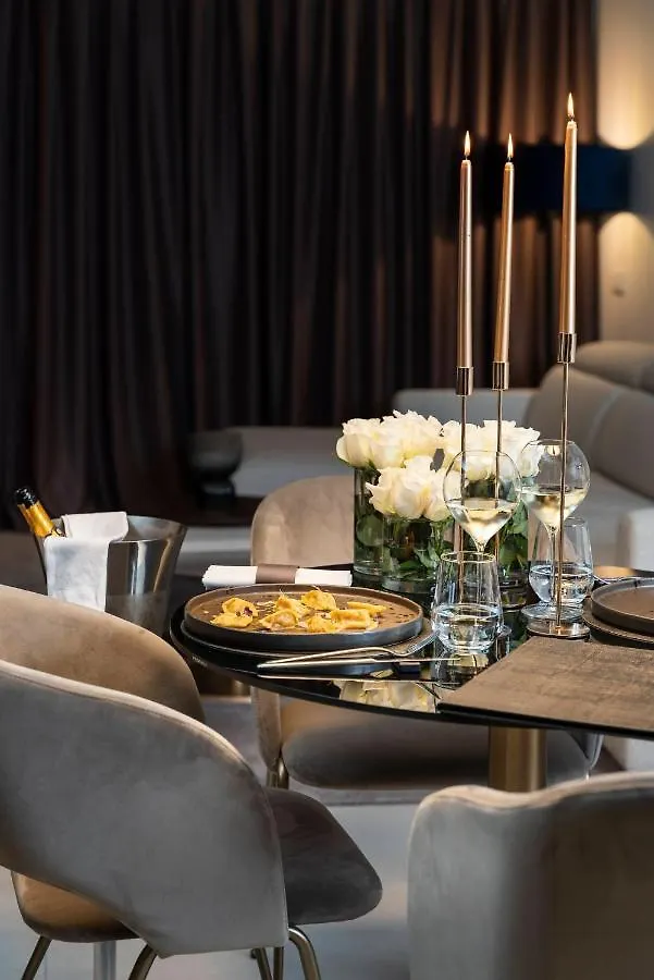 We Me Suite Hotel Riccione 4*,  Italien